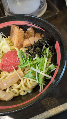 油そば総本店 新宿東口アルタ裏 사진 2