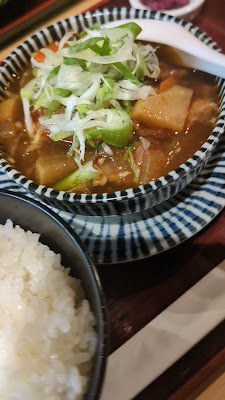 SUMIBI-YAKITORI (炭火焼鳥 三平) 사진 2
