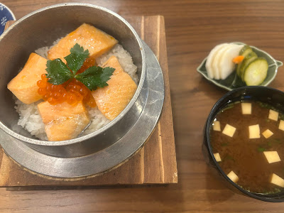 笑ヽ釜（ふふふ） 釜めし と 炭火やきとり 사진 3