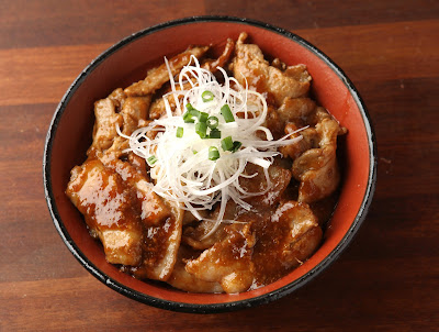 Tambaya 사진 2