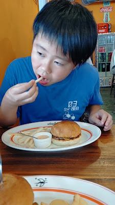 YUMMY BURGER 사진 2