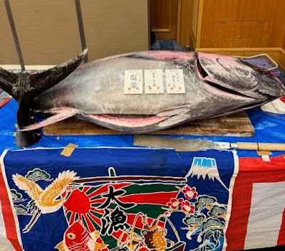 マグロ解体ショー / 有楽町かきだ 사진 4