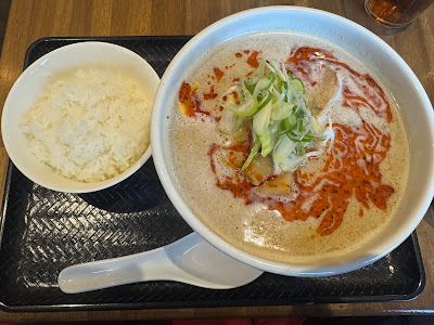 中華そばと酒 彩華 사진 4