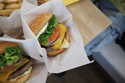 FRESHNESS BURGER Asakusabashi 사진 4