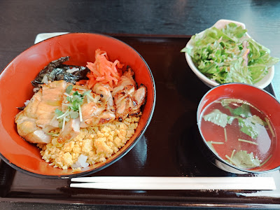 炭火焼きとり 二羽 사진 3