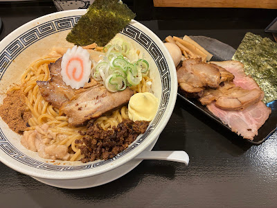 肉麺酒DRAGON GATE / 油そば混ぜ麺くろき 사진 4