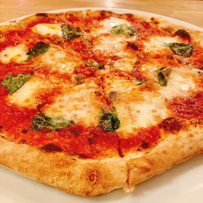 La PIZZA 사진 3