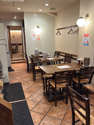 定食とラーメンの千鶴屋 駒込店 사진 3