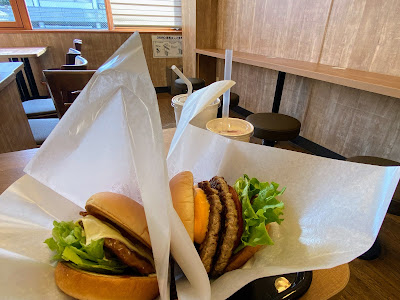 Mos Burger - Oji Station 사진 2