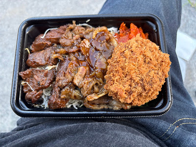 肉のヤマ牛竹ノ塚ピーコックストア 사진 4