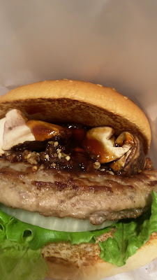 FRESHNESS BURGER Nihonbashi Mitsui Tower 사진 2