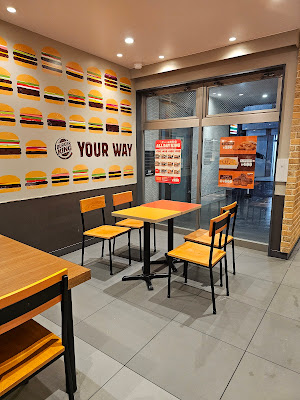 Burger King - Ontakesan Station 사진 3