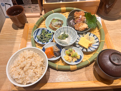 玄米食堂あえん アコルデ代々木上原店 사진 4