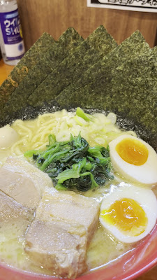 横浜家系ラーメン赤家篠崎駅前店 사진 2