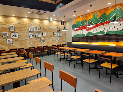 Burger King TX Avenue Yashio 사진 5