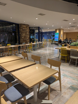 Triton Kitchen Food Court 사진 3