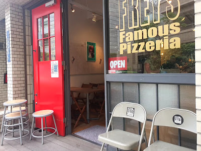 FREY's Famous Pizzeria 사진 3