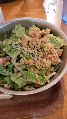 D.I.Y. Salad & Delicatessen 사진 2