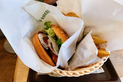 FRESHNESS BURGER Kichijoji-Higashicho shop 사진 3