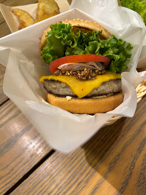 FRESHNESS BURGER Nishi-waseda 사진 4