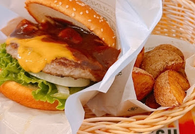 FRESHNESS BURGER Shibuya Higashi 사진 5