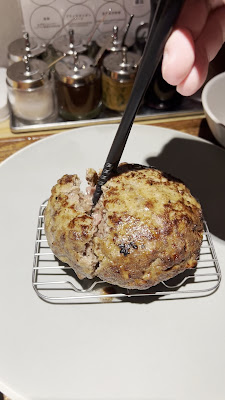 Shibuya Tokyo Hamburg Steak Restaurant Hikiniku no Toriko Shibuya Store 사진 2