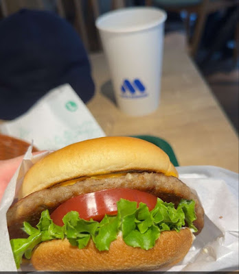 MOS BURGER Harajuku Omotesando Shop 사진 4