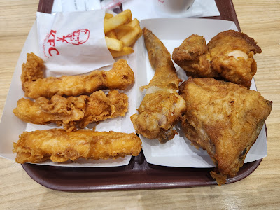KFC Ito Yokado Kiba Branch 사진 2
