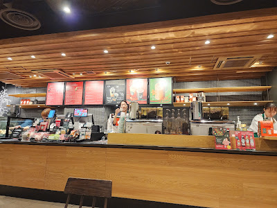 Starbucks Coffee - Marunouchi Mitsubishi Building 사진 4