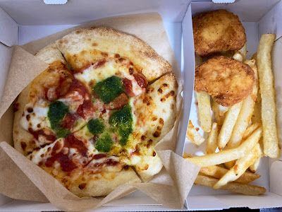 Pizza Hut East Ginza Branch 사진 3