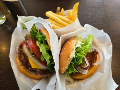 FRESHNESS BURGER Yoyogi 사진 5