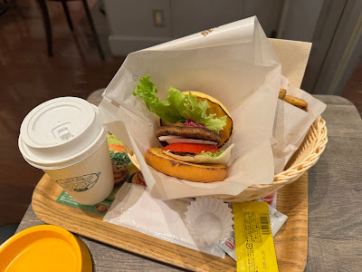 FRESHNESS BURGER Otemachi 사진 4