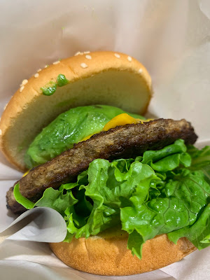 FRESHNESS BURGER Edogawabashi 사진 3