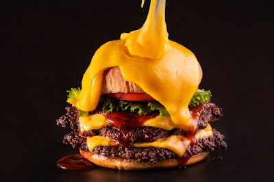 A5 Wagyu Burger GYUMON Ginza – Near Ginza SIX (Halal & Vegan Options) 사진 2