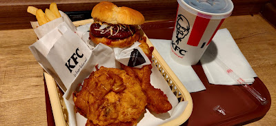 KFC Nishi-Shinjuku 사진 3