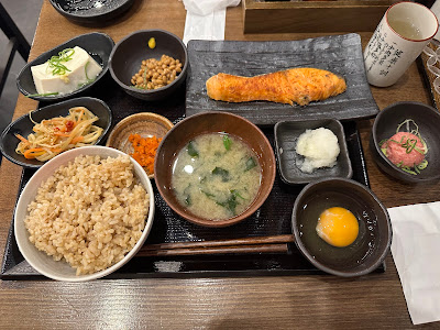 炭火焼干物定食しんぱち食堂 荻窪店 사진 3