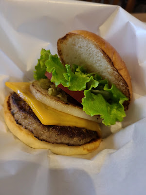 FRESHNESS BURGER Nakano-kitaguchi 사진 2