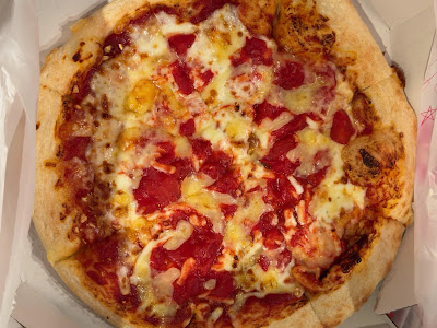 PIZZA HUT Edogawabashi Branch 사진 2
