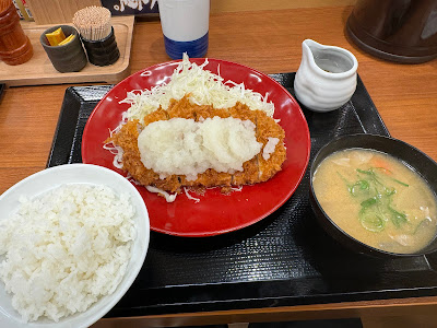 かつや 足立入谷店 사진 4