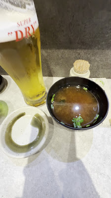 立喰い寿司 鮨處八千代新宿三丁目店 Standing sushi bar Yachiyo Shinjuku 3chome-ten 사진 2