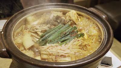 Akakara Shinjukuyasukunidoritenhanare 사진 2