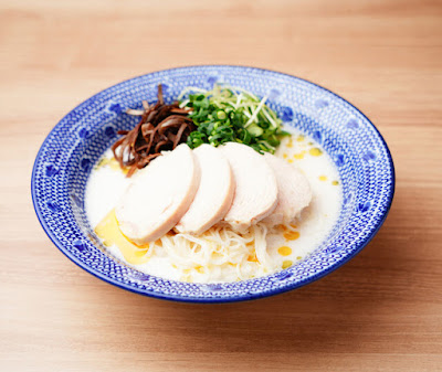 釜焼鳥本舗 居酒屋 おやひなや 新宿西口大ガード店 사진 4