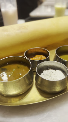 AHILYA INDIAN RESTAURANT 사진 2