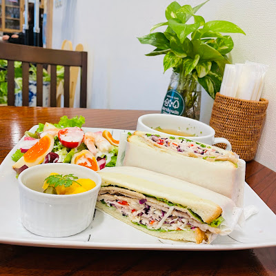 Gallery & Cafe Warehouse Garden 사진 2