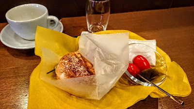 Brown's Books & Cafe 사진 3