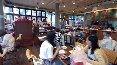 Uni.Shop & Cafe 125 사진 2