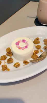 カフェ cotito ハナトオカシト 西荻窪 花屋・焼菓子 사진 2