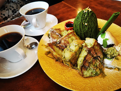 Asakusa's Mameshiba Cafe 사진 3
