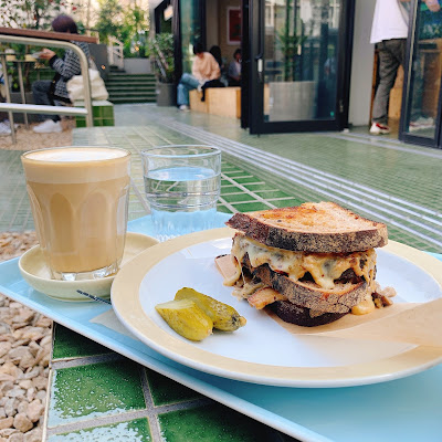 ABOUT LIFE COFFEE BREWERS 渋谷一丁目店 사진 4