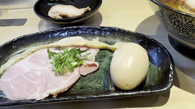 TOMOSHIBI 사진 2